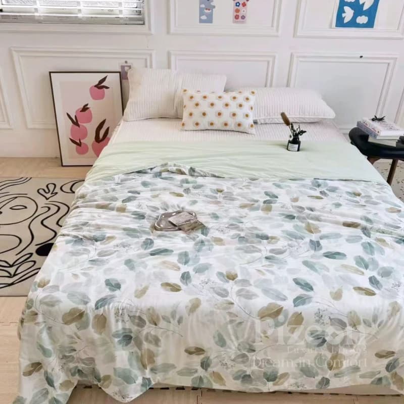 Imported Purple Big Floral Print All Over Print Summer Quilt.